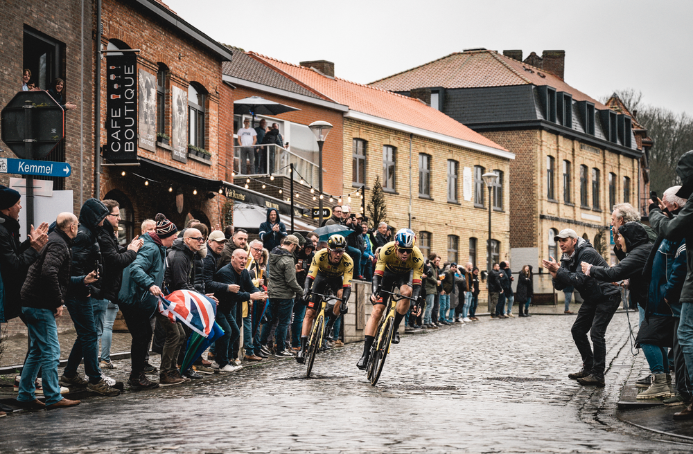 How much do UCI World Tour cyclists earn? Pro Cycling Bets